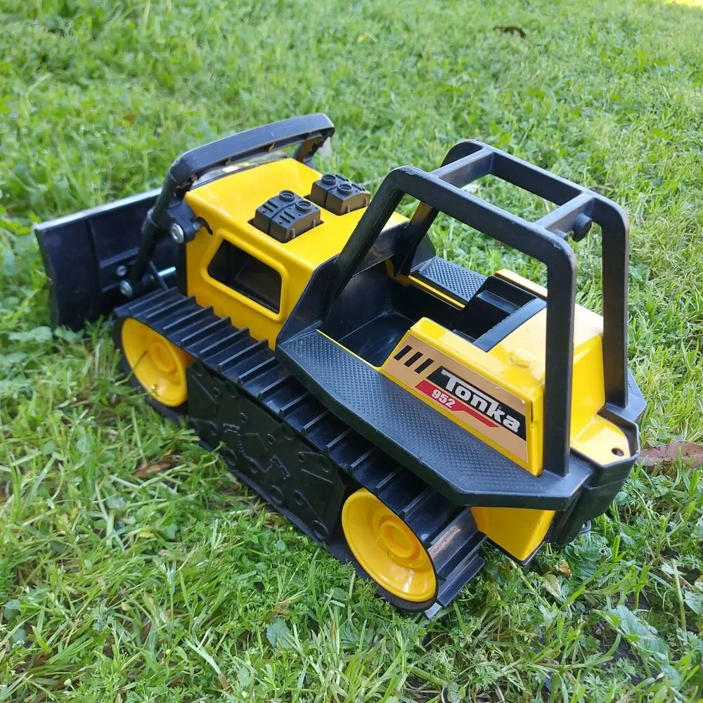 Tonka Hasbro Bulldozer Yellow 952 Steel Plastic Retro Collectible Toy Truck